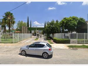 Casa en Santa Ana Tepetitlan, Zapopan, Jalisco