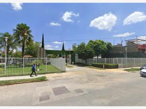 Casa en venta en Santa Ana Tepetitlan, Zapopan — foto 2 de 11