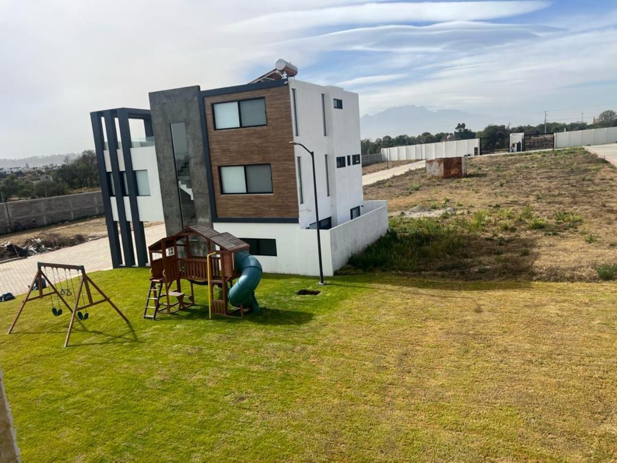 Terreno en venta en Santa Barbara Almoloya, San Pedro Cholula — foto 1 de 9