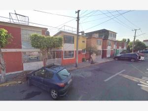 Casa en Valle de Aragón 3ra. Sección Oriente, Ecatepec de Morelos, México