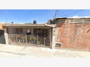 Casa en venta en Infonavit Pedregoso, San Juan del Río — foto 2 de 2