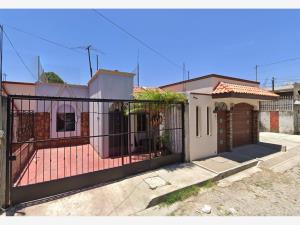 Casa en venta en Corralon, Tepic — foto 3 de 11