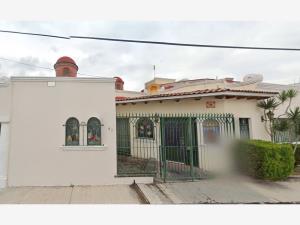 Casa en Bosques del Acueducto, Querétaro, Querétaro