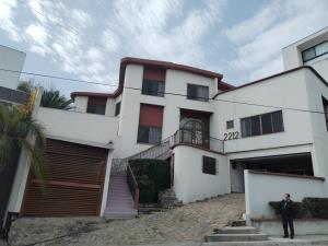 Casa en Misión Cumbres 2 Sector, Monterrey, Nuevo León