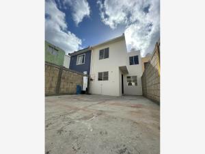 Casa en venta en Colinas de California, Tijuana — foto 2 de 16