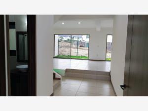 Casa en venta en Bosques Tres Marias, Morelia — foto 3 de 23