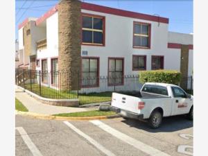 Casa en venta en Jardines del Country, Guadalajara — foto 2 de 8