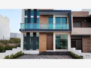 Casa en venta en Bosques Tres Marias, Morelia — foto 3 de 27