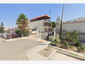 Casa en venta en Hacienda Casa Grande, Tijuana — foto 2 de 5