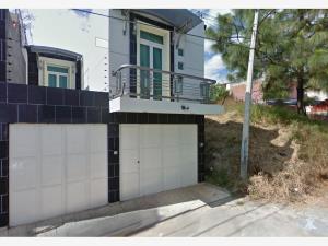 Casa en remate en Lomas Del Valle, Uruapan, Michoacán de Ocampo