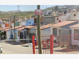 Casa en Lomas de la Presa, Ensenada, Baja California