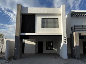 Casa en venta en Los Viñedos, Torreón, Coahuila de Zaragoza Casa en venta en Los Viñedos, Torreón, Coahuila de Zaragoza