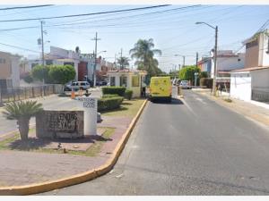 Casa en venta en Hacienda Del Tepeyac, Zapopan — foto 3 de 10