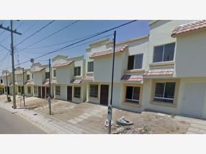Casa en venta en Villa del Campo, Tijuana — foto 2 de 5
