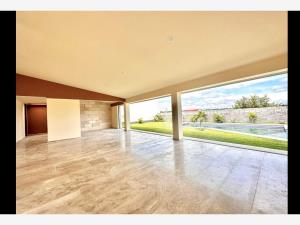 Casa en venta en Club de Golf Santa Fe, Xochitepec — foto 2 de 11