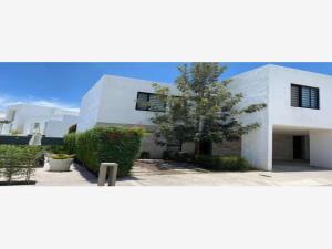 Casa en Residencial el Refugio, Querétaro, Querétaro