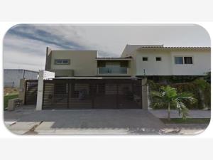 Casa en Residencial Fluvial Vallarta, Puerto Vallarta, Jalisco