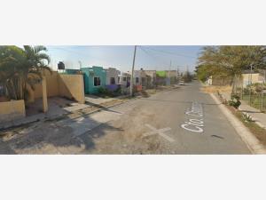 Casa en venta en Hacienda Santa Fe, Tlajomulco de Zúñiga — foto 3 de 4