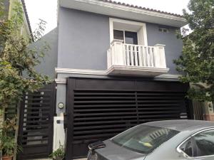 Casa en venta en Cerradas de Cumbres, Monterrey — foto 2 de 35