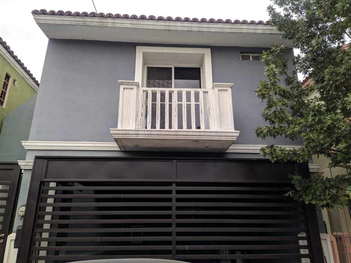 Casa en venta en Cerradas de Cumbres, Monterrey — foto 1 de 35
