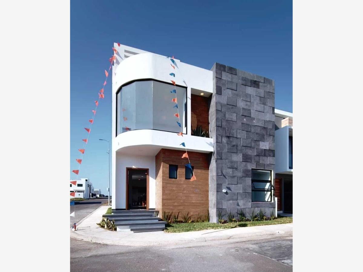 Casa en venta en Lomas de la Rioja, Alvarado — foto 1 de 11
