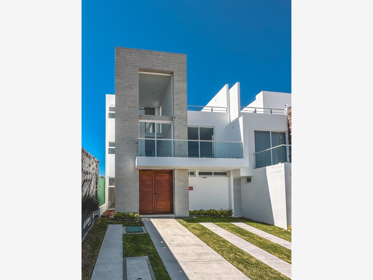 Casa en venta en Santa Clara Ocoyucan, Ocoyucan — foto 1 de 28