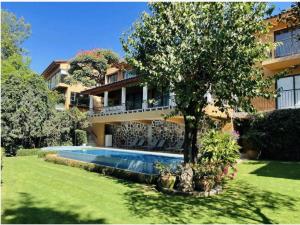 Casa en venta en Valle de Bravo, Valle de Bravo — foto 2 de 12