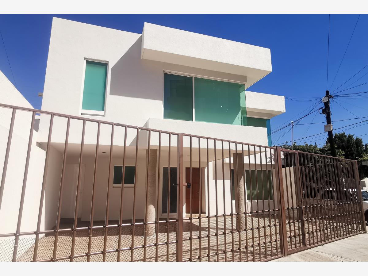 Casa en renta en Residencial del Moral, León — foto 1 de 18