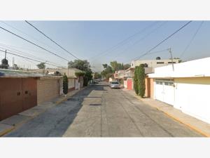Casa en venta en Villa de las Flores 2a Sección (Unidad Coacalco), Coacalco de Berriozábal — foto 3 de 12