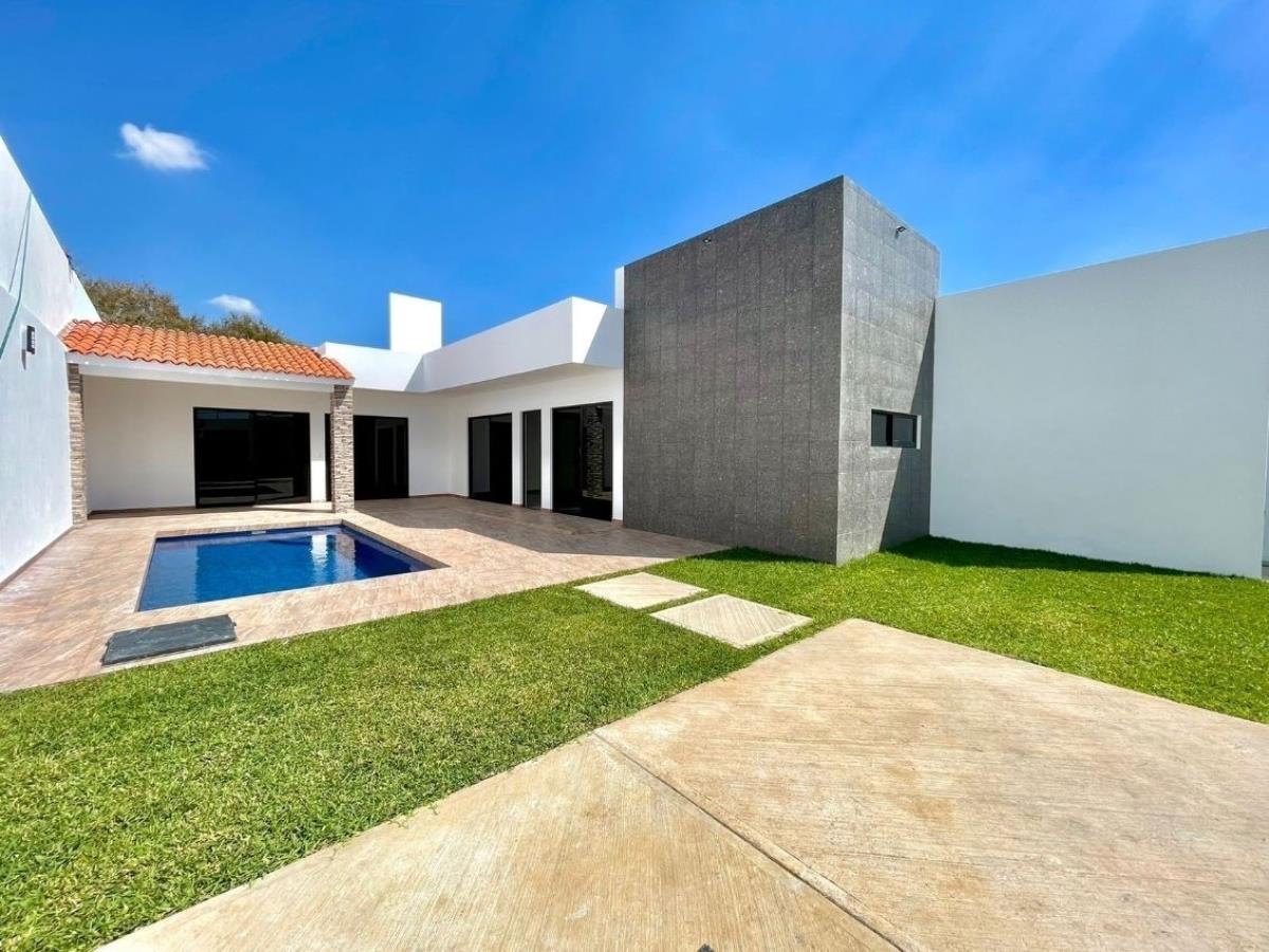 Casa en venta en Lomas de Tetela, Cuernavaca — foto 1 de 22