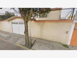 Casa en venta en Reforma y Ferrocarriles Nacionales, Toluca — foto 2 de 7