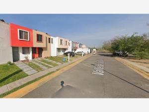 Casa en venta en Valle Dorado, Tlajomulco de Zúñiga — foto 2 de 6