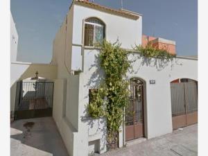 Casa en venta en Manantiales del Valle, Ramos Arizpe, Coahuila de Zaragoza Casa en venta en Manantiales del Valle, Ramos Arizpe, Coahuila de Zaragoza