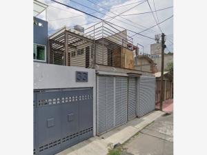 Casa en venta en 18, Xochimilco — foto 2 de 16
