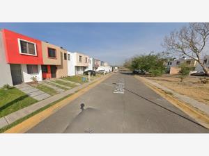 Casa en venta en Valle Dorado, Tlajomulco de Zúñiga — foto 2 de 8