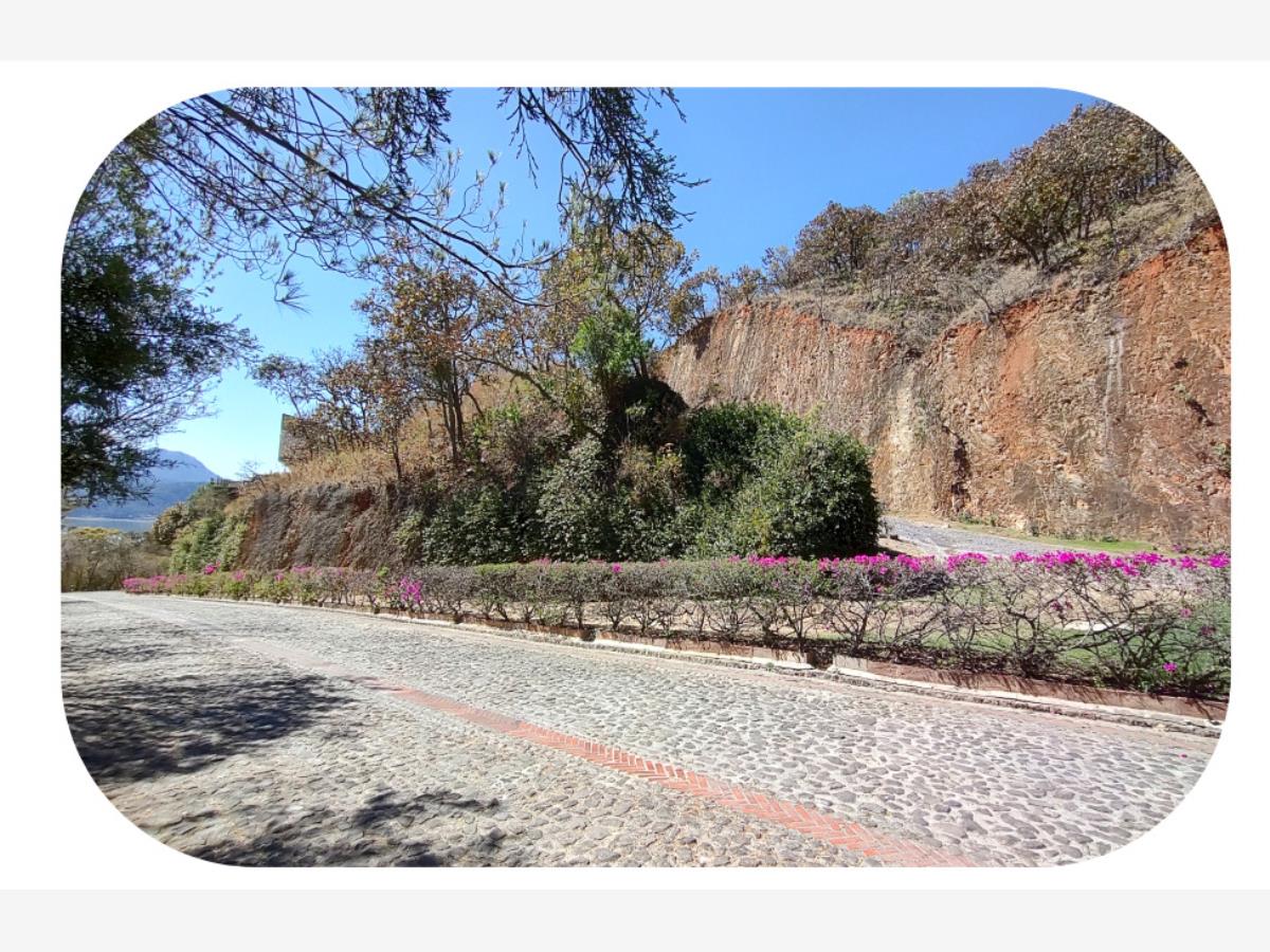Terreno en venta en San Gaspar, Valle de Bravo — foto 1 de 14