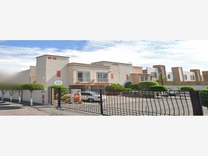 Casa en Residencial La Gloria, Querétaro, Querétaro