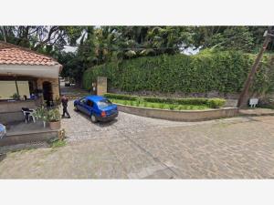 Casa en Jardines de Ahuatepec, Cuernavaca, Morelos