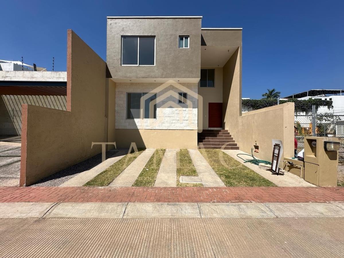 Casa en venta en Ahuatlán Tzompantle, Cuernavaca — foto 1 de 18