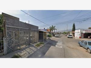 Casa en venta en Hacienda Santa Fe, Tlajomulco de Zúñiga — foto 2 de 12