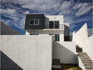 Casa en venta en Altos de Oaxtepec, Yautepec, Morelos Casa en venta en Altos de Oaxtepec, Yautepec, Morelos