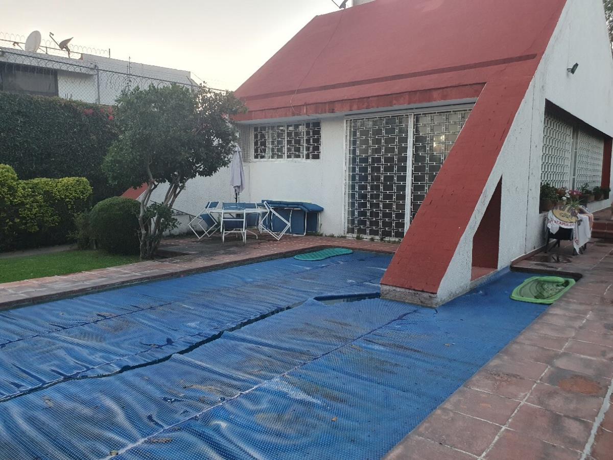Casa en venta en Insurgentes, Cuernavaca — foto 1 de 17