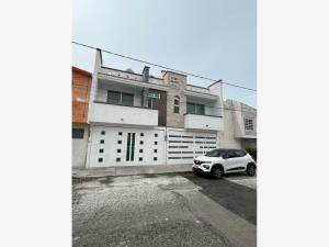 Casa en venta en Vicente Ferrer, Puebla, Puebla