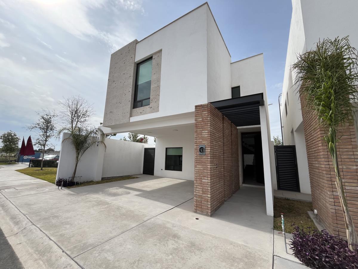 Casa en venta en La Rioja Residencial, Torreón — foto 1 de 16