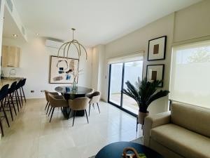 Casa en venta en La Rioja Residencial, Torreón — foto 2 de 23