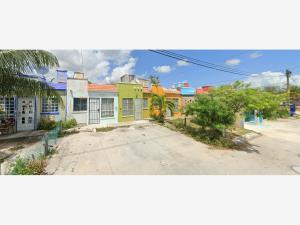 Casa en Villas Otoch, Benito Juárez, Quintana Roo