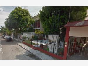 Casa en venta en Pensiones, Centro — foto 2 de 3