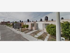 Casa en venta en Misión del Valle II, Morelia — foto 2 de 7