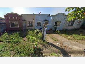 Casa en Ciudad Olmeca, Coatzacoalcos, Veracruz de Ignacio de la Llave