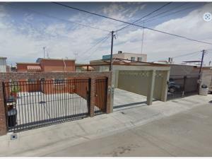 Casa en Hacienda del Río, Mexicali, Baja California